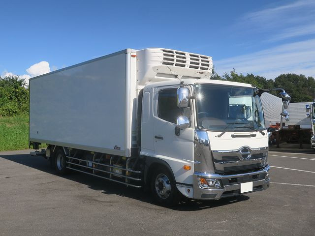 中古トラック 日野冷蔵冷凍車 #2