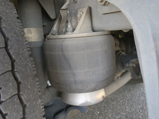 中古トラック 日野冷蔵冷凍車 #11