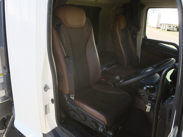 中古トラック 日野 レンジャー 冷蔵冷凍車