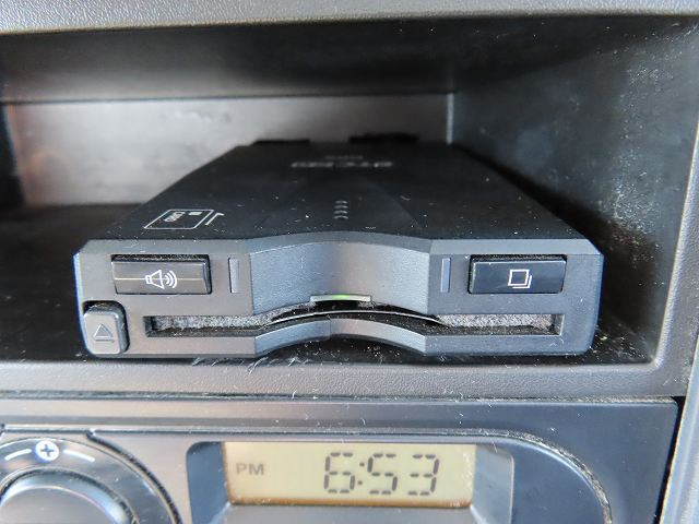 中古トラック いすゞクレーン付き平ボディ ＃18