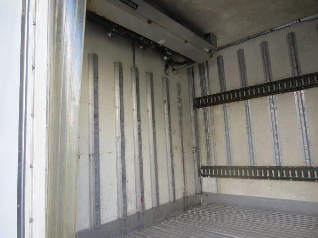 中古トラック いすゞ冷凍冷蔵車 #8