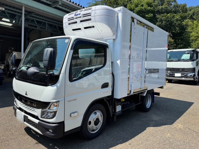 【comming soon!】令和8年式 三菱ふそう キャンター 2t冷凍バン 東プレ 左スライド扉 ★R10年5月迄車検付！★