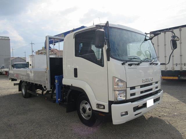 中古トラック いすゞ平ボディクレーン付 ＃2