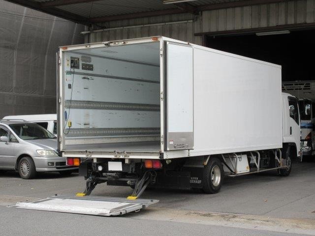 中古トラック いすゞ冷凍バン #5