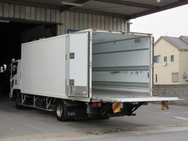 中古トラック いすゞ冷凍バン #6
