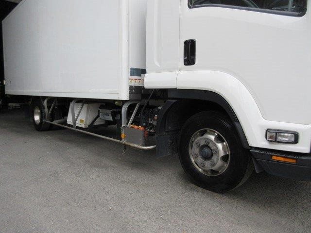 中古トラック いすゞ冷凍バン #8