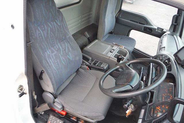 中古トラック いすゞ冷凍バン #10