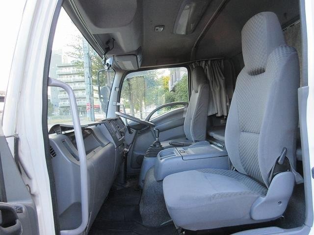 中古トラック いすゞ冷凍バン #19