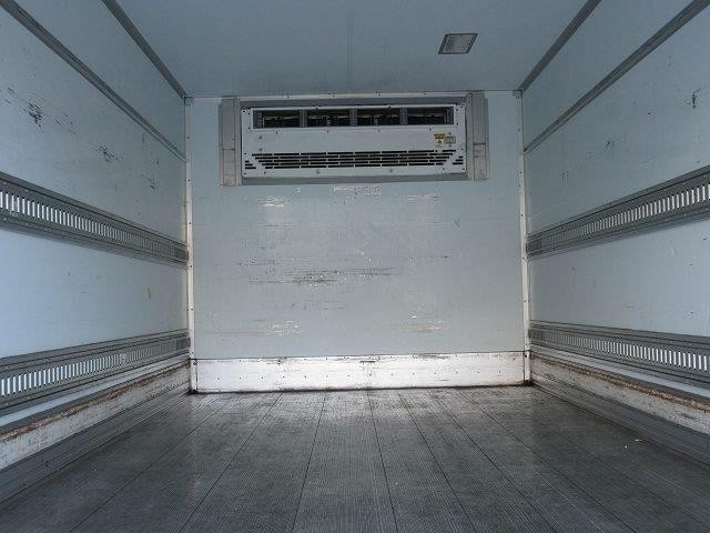 中古トラック いすゞ冷凍バン #8