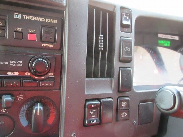 中古トラック いすゞ冷凍バン ＃19