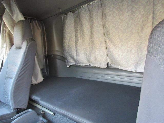 中古トラック いすゞ冷凍バン #22