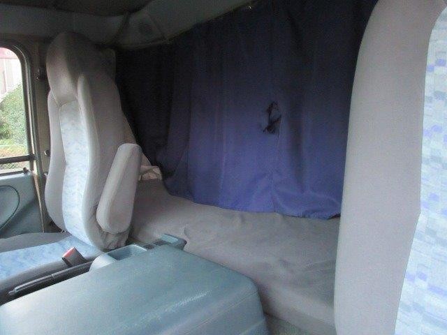 中古トラック UDトラックスアルミウィング #23