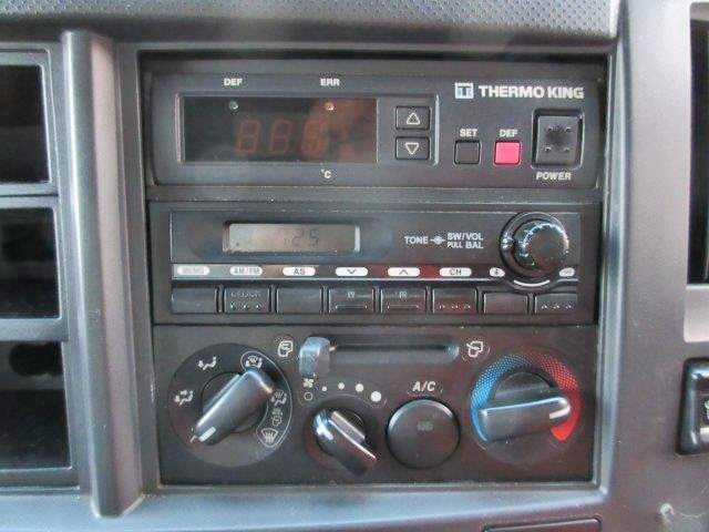 中古トラック いすゞ冷凍バン ＃18