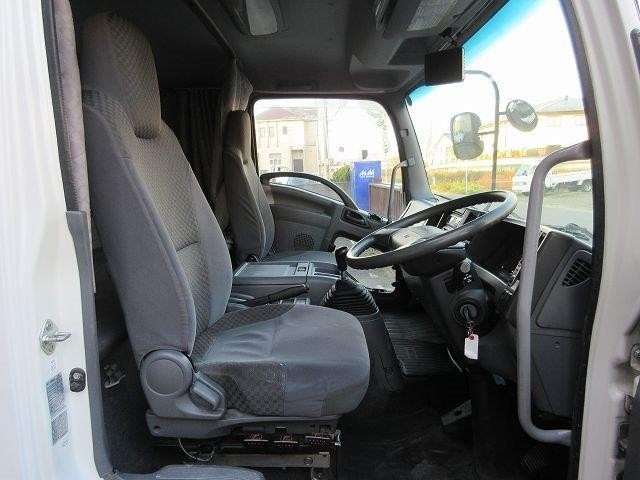 中古トラック いすゞ冷凍バン #15