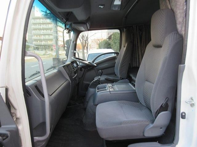 中古トラック いすゞ冷凍バン #23