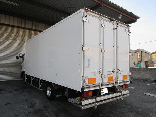 中古トラック いすゞ冷凍バン #4