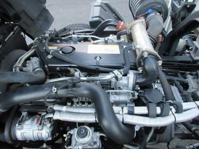 中古トラック いすゞ冷凍バン #12