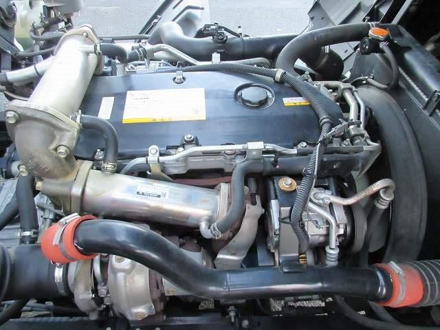 中古トラック いすゞ冷凍バン #13