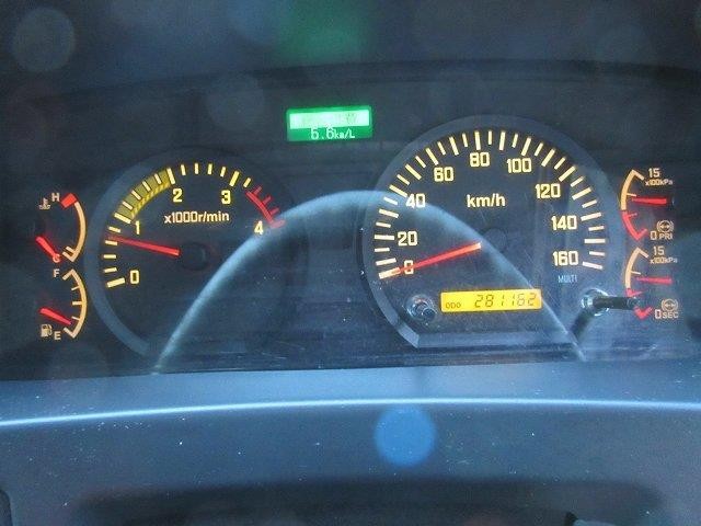 中古トラック いすゞ冷凍バン #17