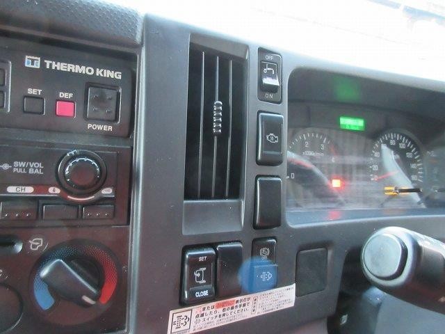 中古トラック いすゞ冷凍バン #19