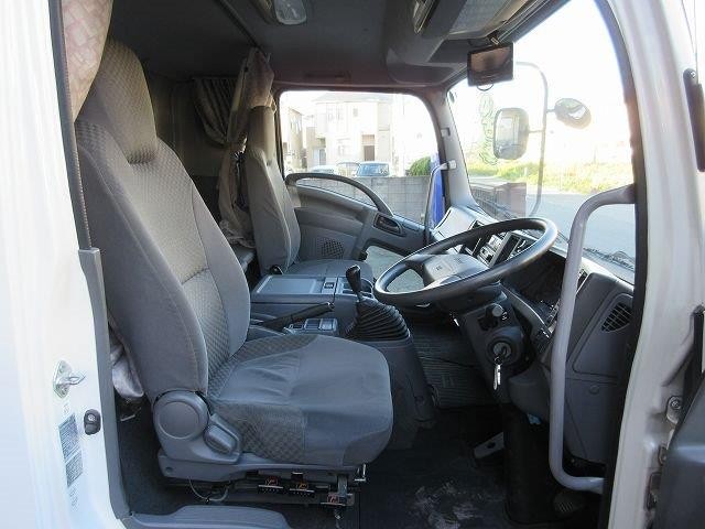 中古トラック いすゞ冷凍バン #14