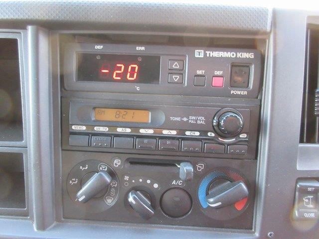 中古トラック いすゞ冷凍バン #19