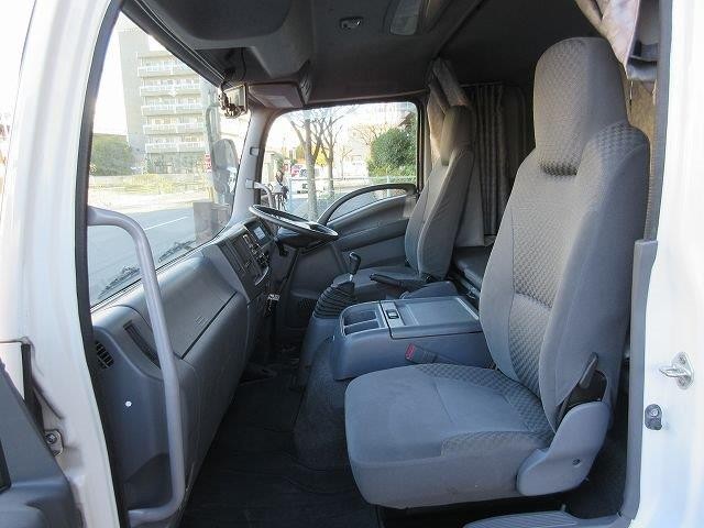 中古トラック いすゞ冷凍バン #23