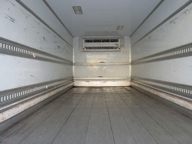 中古トラック いすゞ冷凍バン #7