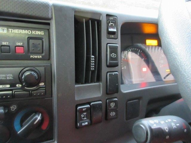 中古トラック いすゞ冷凍バン #19