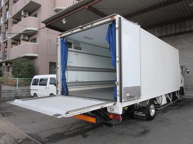 中古トラック いすゞ冷凍バン #6