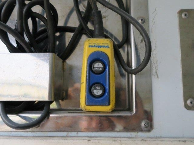 中古トラック 日野冷凍バン #19