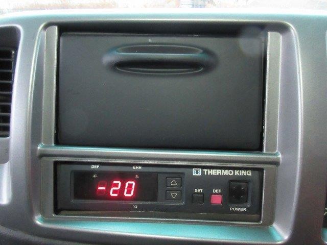 中古トラック 日野冷凍バン #17