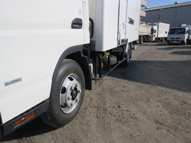 中古トラック 三菱ふそう冷蔵冷凍車 #11