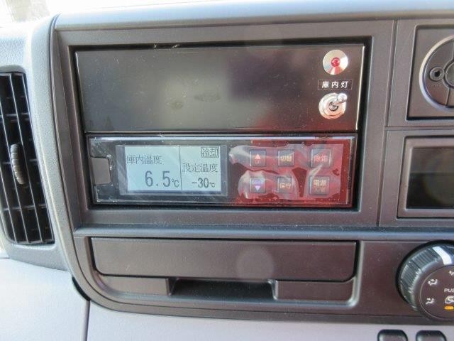 中古トラック 三菱ふそう冷蔵冷凍車 #20