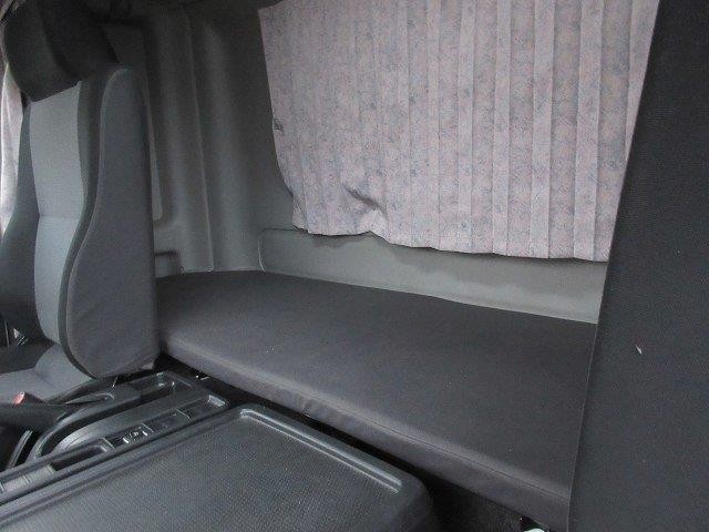 中古トラック 日野冷凍バン ＃23