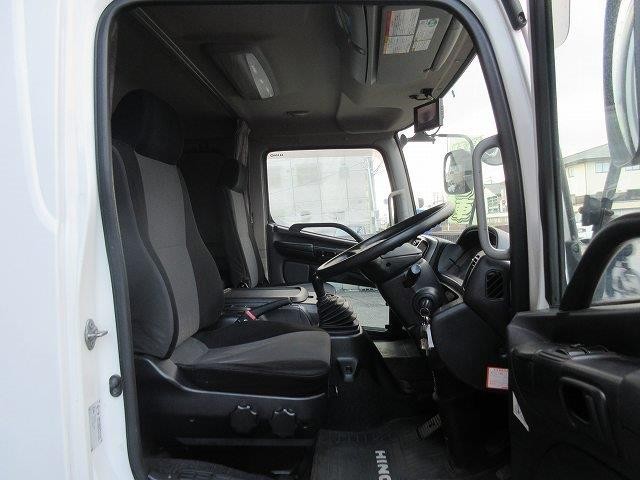 中古トラック 日野冷凍バン ＃13