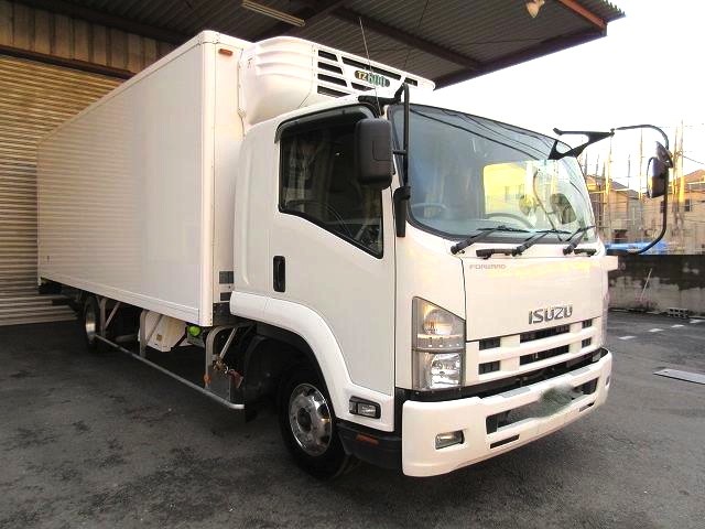 中古トラック いすゞ冷凍バン #2