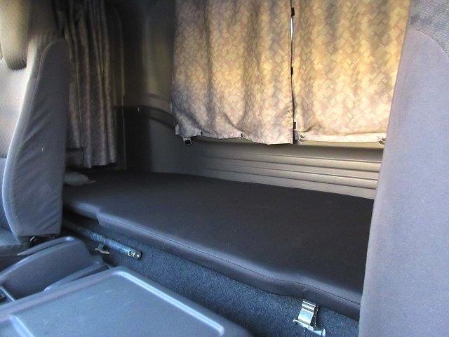 中古トラック いすゞ冷凍バン #24