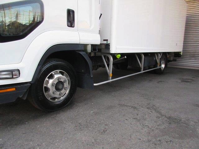 中古トラック いすゞ冷凍バン #10