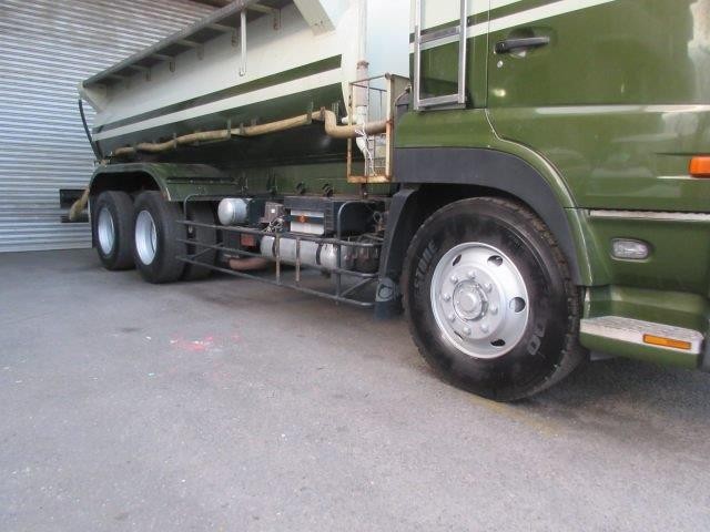 中古トラック UDトラックスタンク車 #11