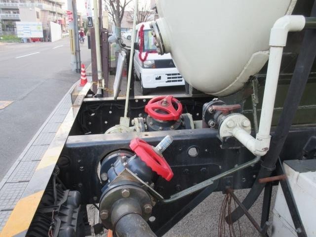 中古トラック UDトラックスタンク車 #9