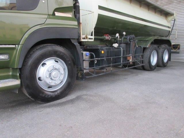 中古トラック UDトラックスタンク車 ＃10