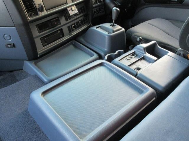 中古トラック 日野冷凍バン ＃17