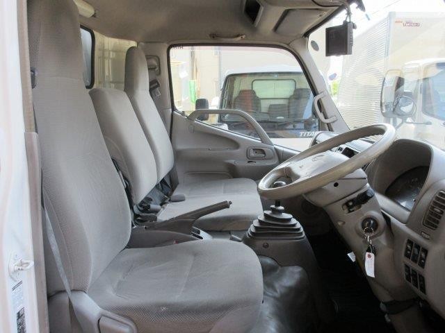 中古トラック 日野冷凍バン ＃16