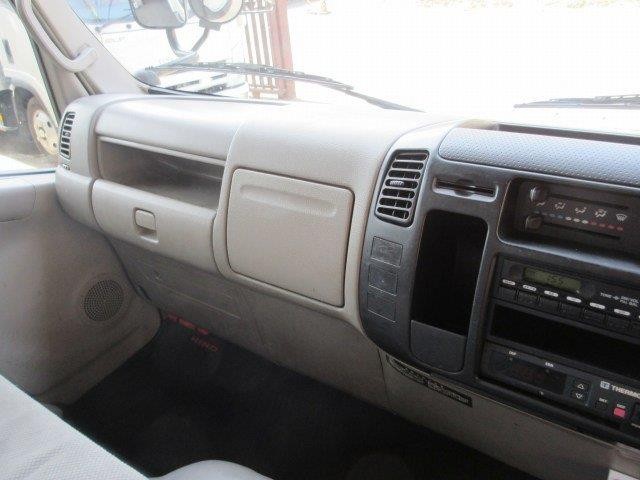 中古トラック 日野冷凍バン ＃17