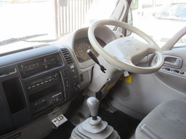 中古トラック 日野冷凍バン ＃18