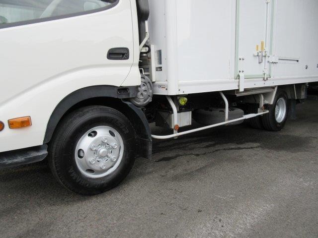 中古トラック 日野冷凍バン ＃11