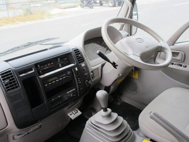 中古トラック 日野冷凍バン ＃16