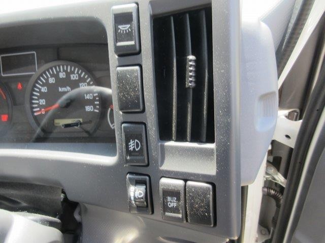 中古トラック いすゞアルミバン ＃24