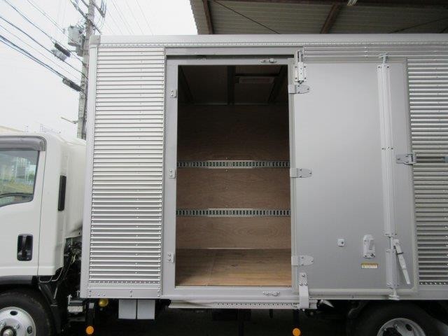 中古トラック いすゞアルミバン ＃8